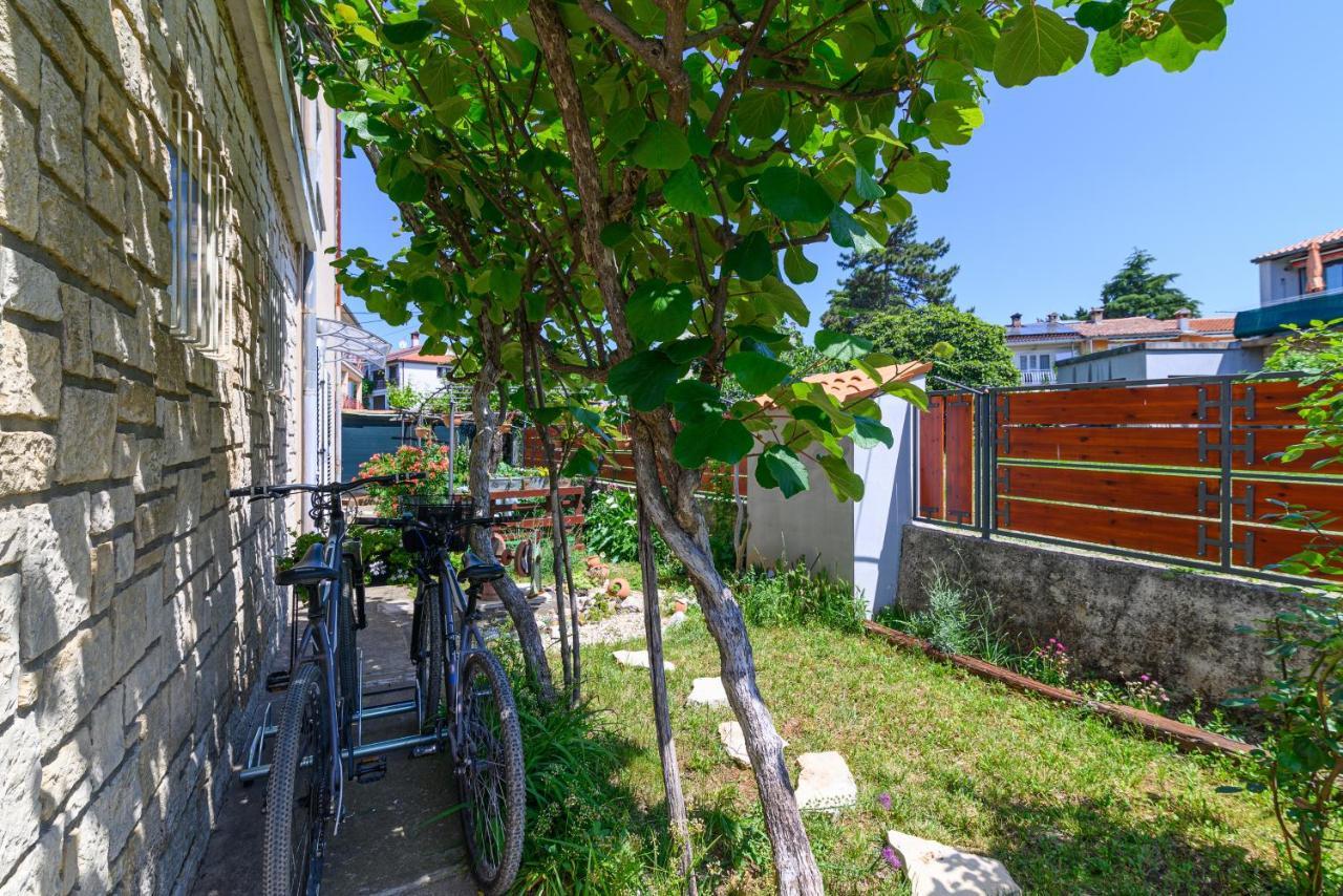 Apartments With A Parking Space Rovinj - 19088 Buitenkant foto